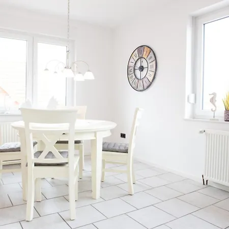 Apartment Pamir
