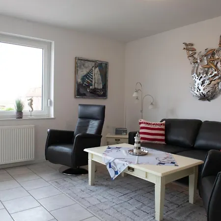 Pamir Apartment *